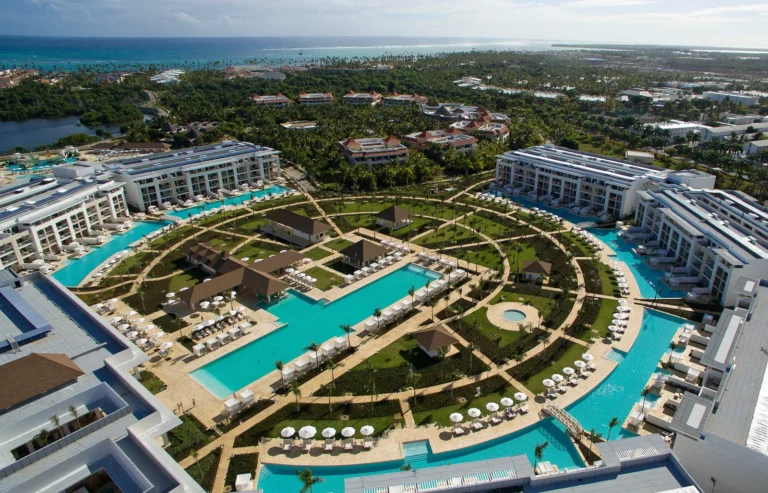 Family alleges food poisoning as guests describe “shockingly horrible” food at Paradisus Punta Cana Resort