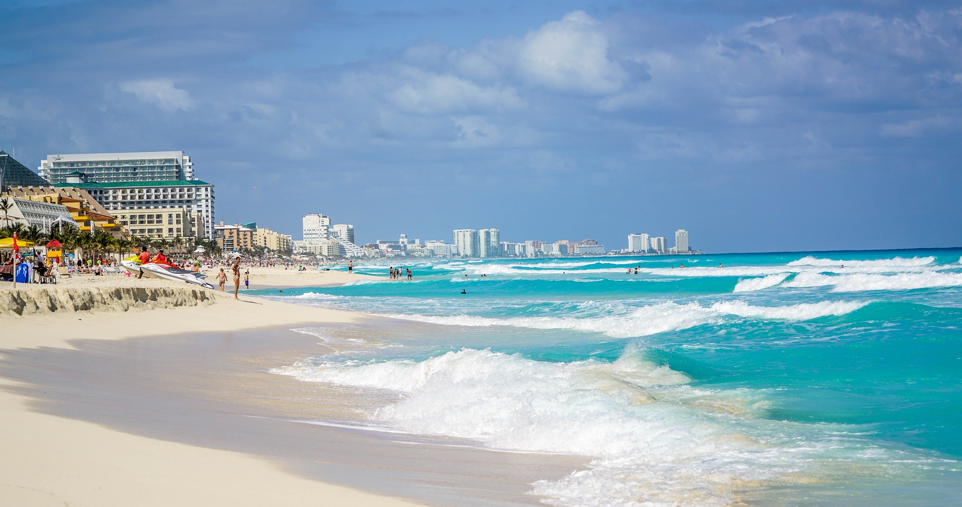 Cancun hotels and beach