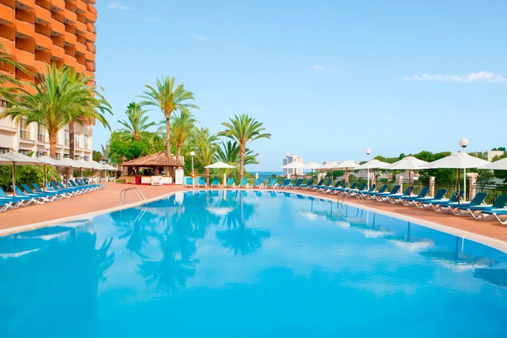 HSM Canarios Park Majorca latest – families warn of “extensive” sickness at hotel