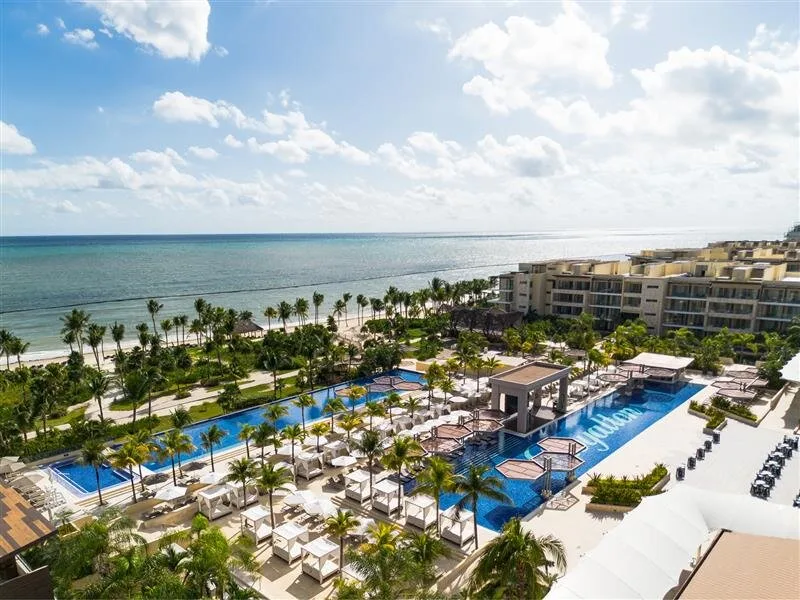 Cyclospora Outbreak Hits Royalton Riviera in Cancun, Mexico